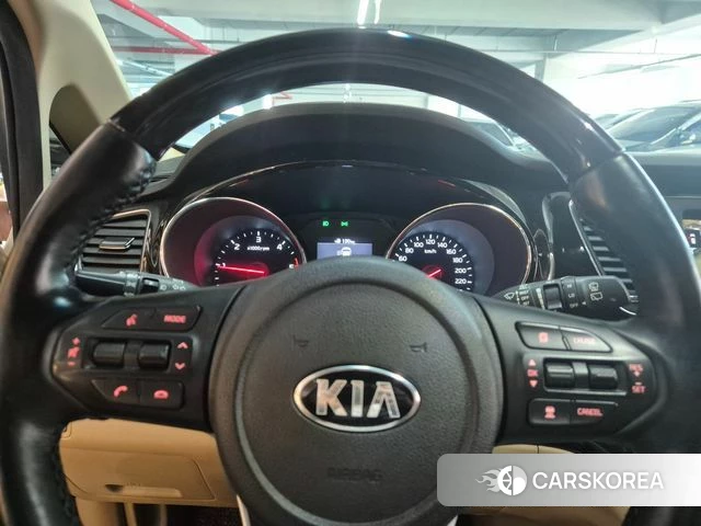 Kia The New Carnival id 3899950 из Кореи 18