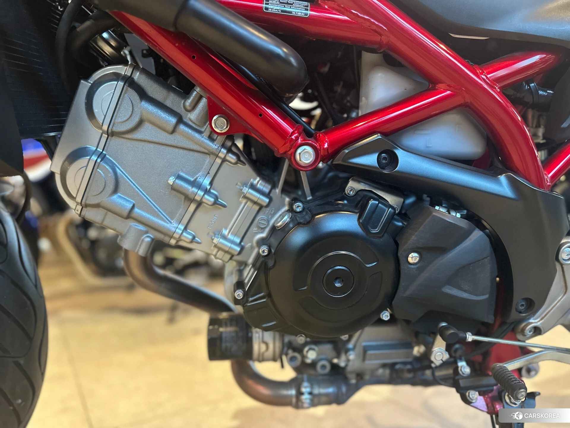 Проданный Suzuki SV650 id 4313029 из Японии, фото 8