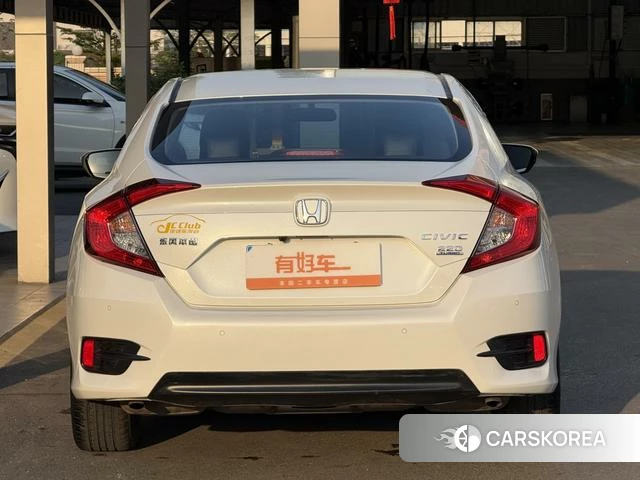 Honda Civic id 4276714 из Китая 26