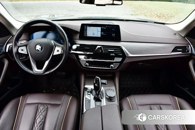 BMW 5 series PHEV id 4211076 из Китая 10