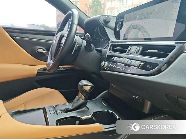 Lexus ES id 4392234 из Китая 14
