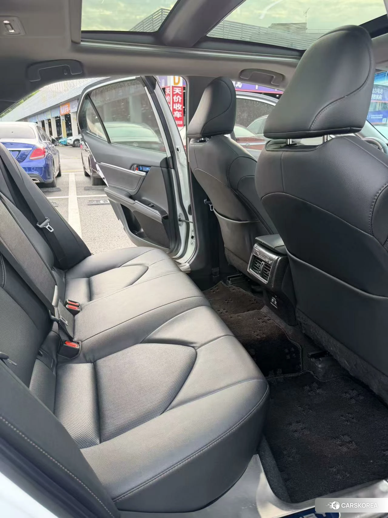 Toyota Camry id 4510800 из Китая 8