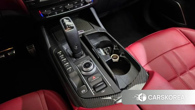 Maserati Levante id 4882324 из Кореи 34