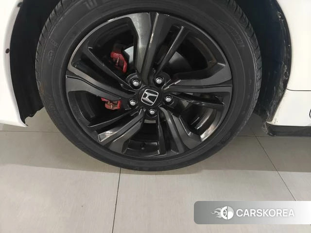 Honda Civic id 4258410 из Китая 9
