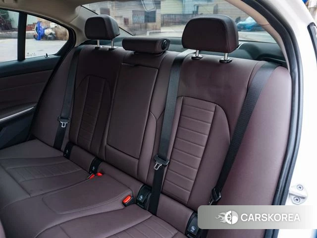 BMW 3 series id 3888967 из Китая 27