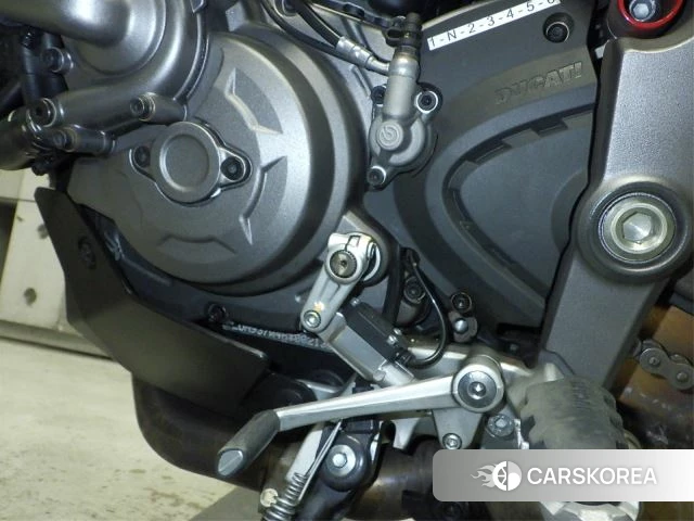 Проданный Ducati MULTISTRADA 950 S id 4199949 из Японии, фото 12