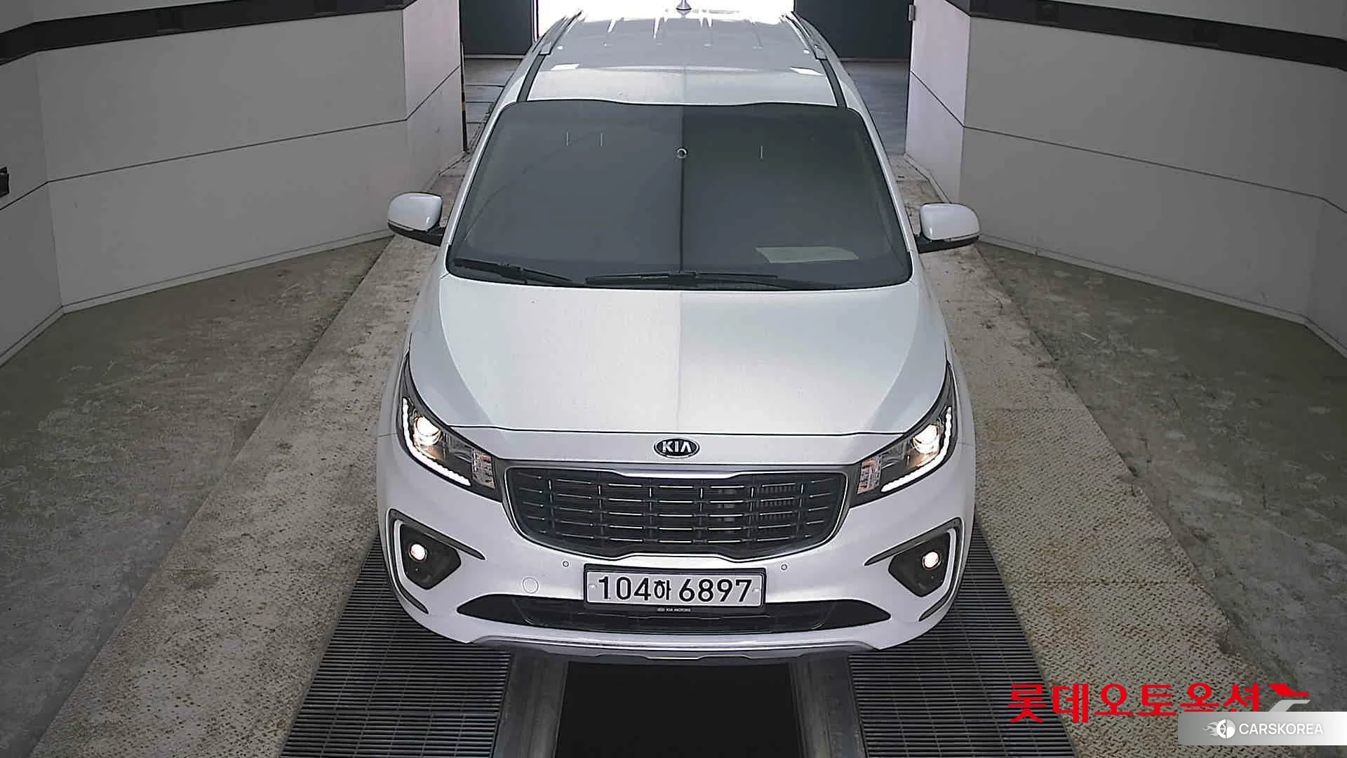 Kia Carnival id 4289554 из Кореи 35