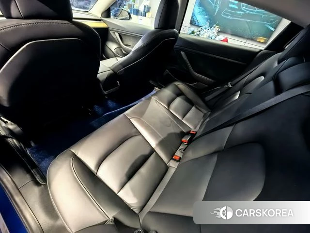 Tesla Model 3 id 4215072 из Китая 8