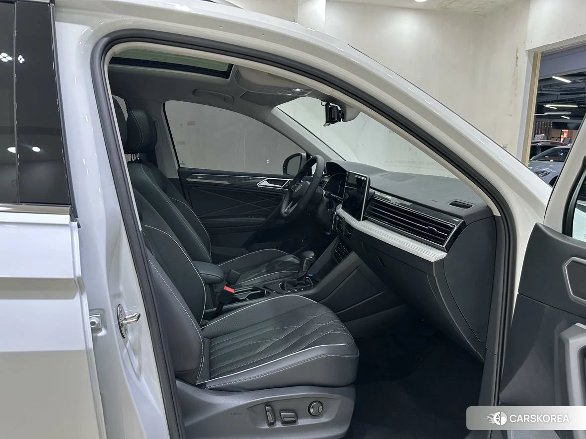 Volkswagen Tiguan L id 4513736 из Китая 12