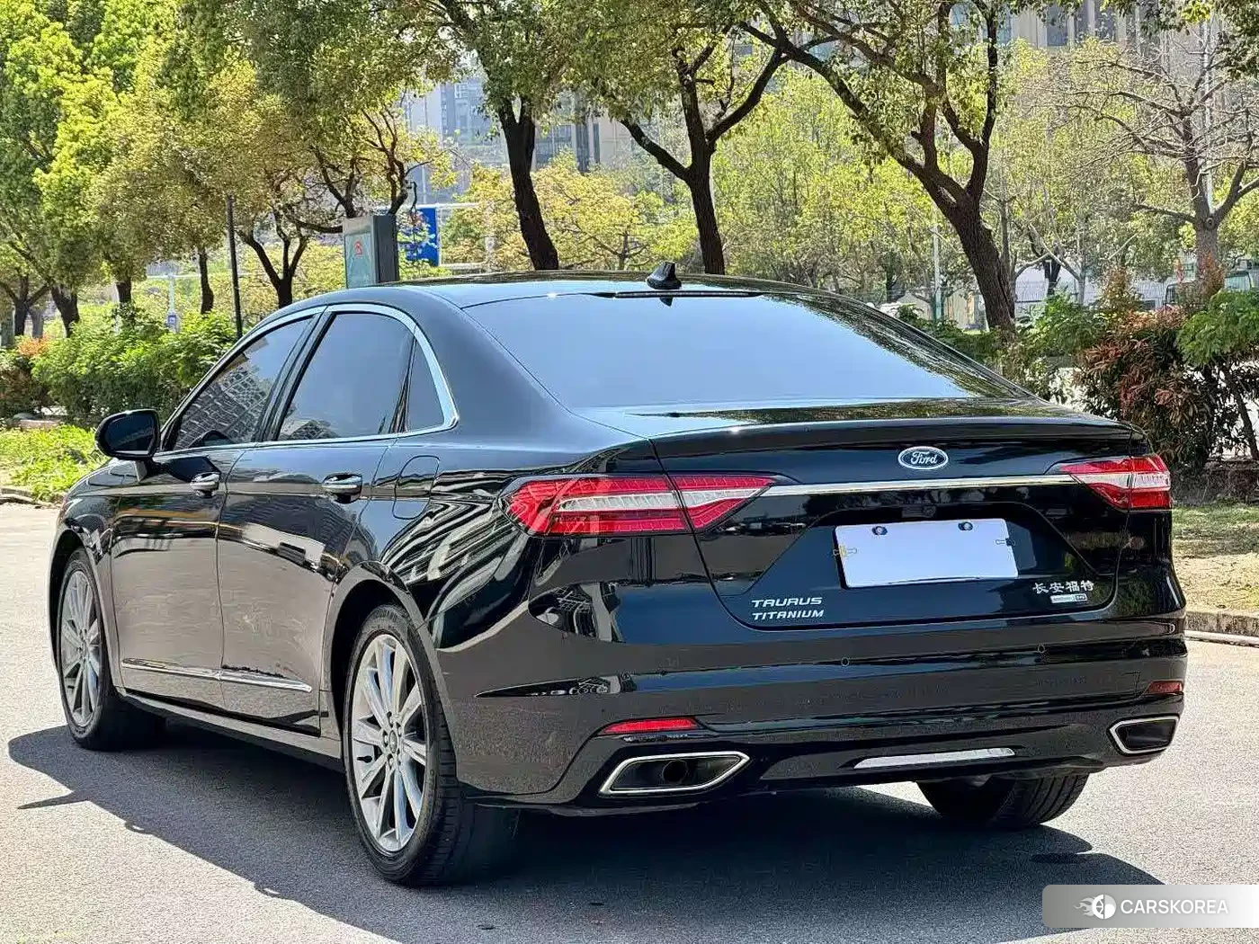 Ford Taurus id 4553705 из Китая 8