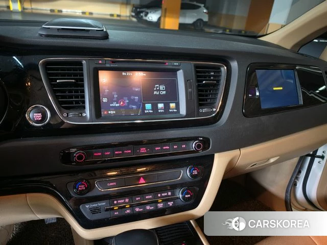 Kia All New Carnival id 4751455 из Кореи 18