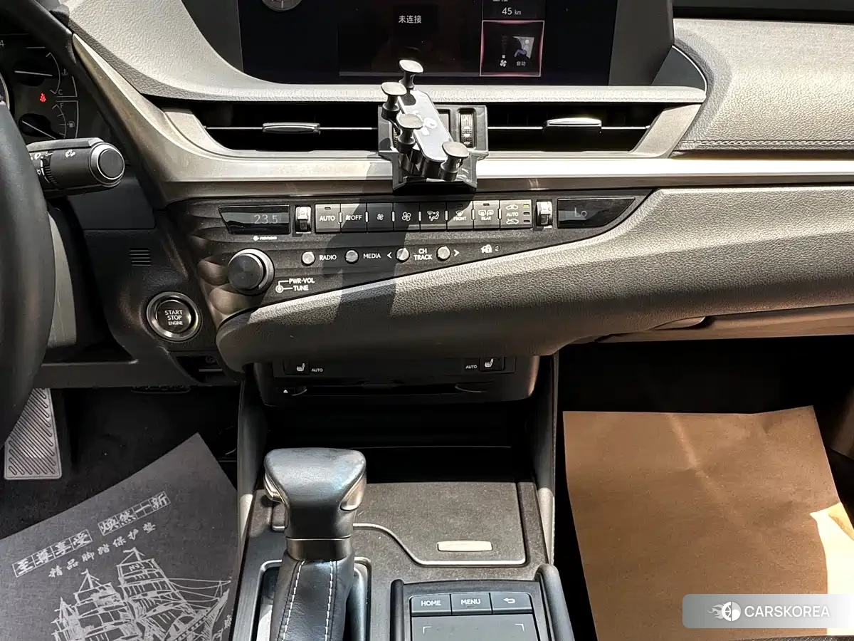Lexus ES id 4554063 из Китая 28