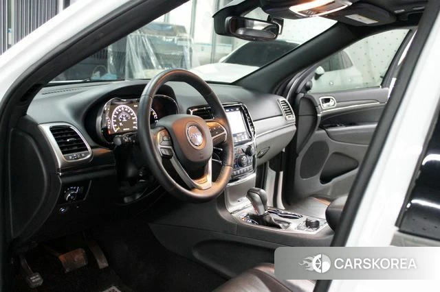 Jeep Grand Cherokee id 3955469 из Кореи 18