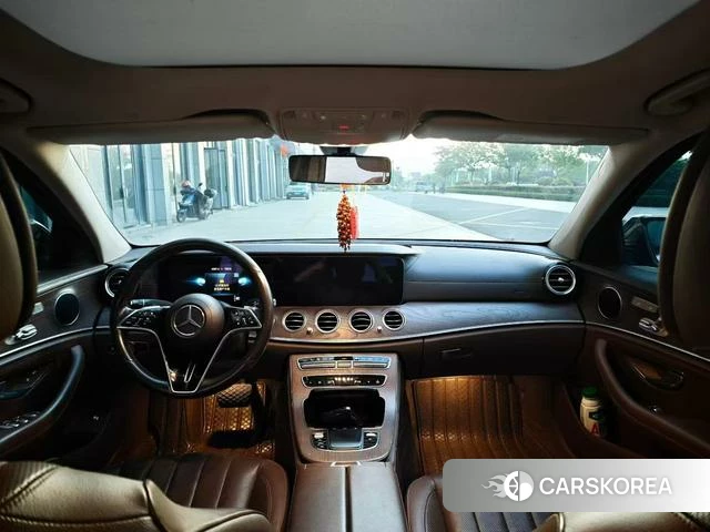Mercedes-Benz E-class id 4290466 из Китая 8