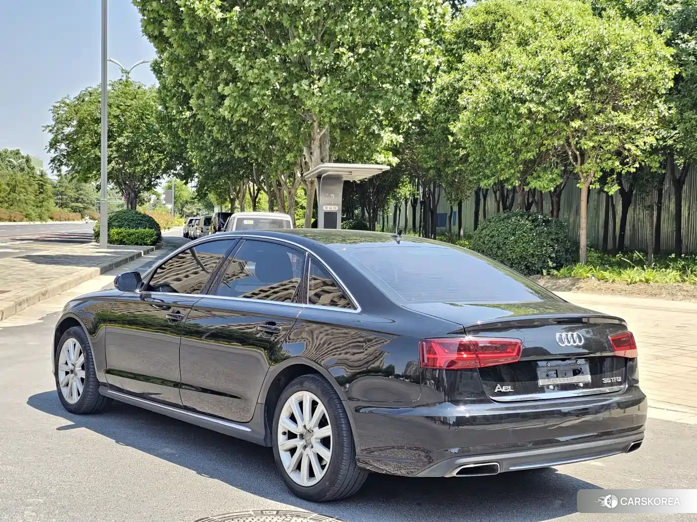 Audi A6L id 4547601 из Китая 11