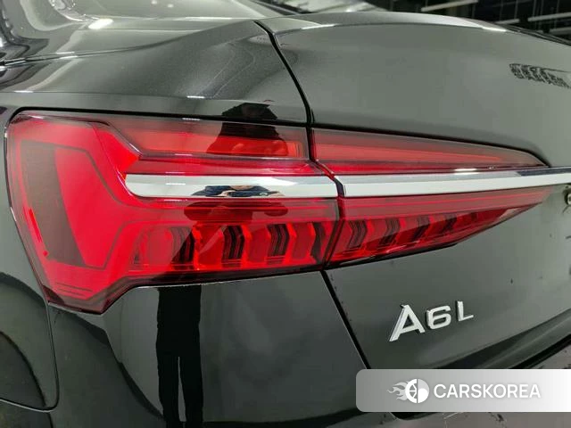 Audi A6L id 4271394 из Китая 15