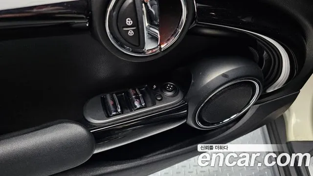 Mini Cooper Convertible id 2703157 из Кореи 18