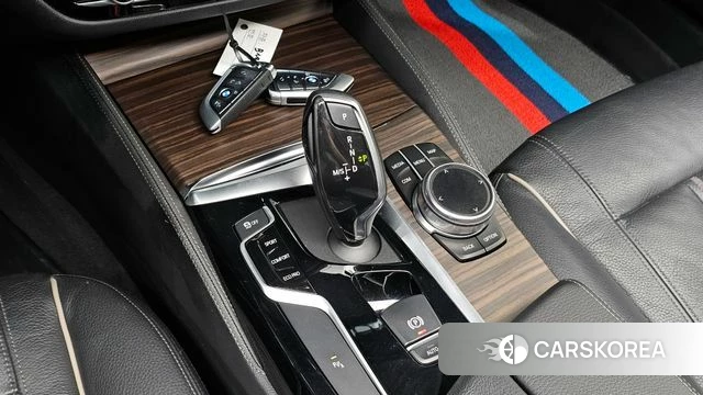 BMW 5 Series (G30) id 4356696 из Кореи 32