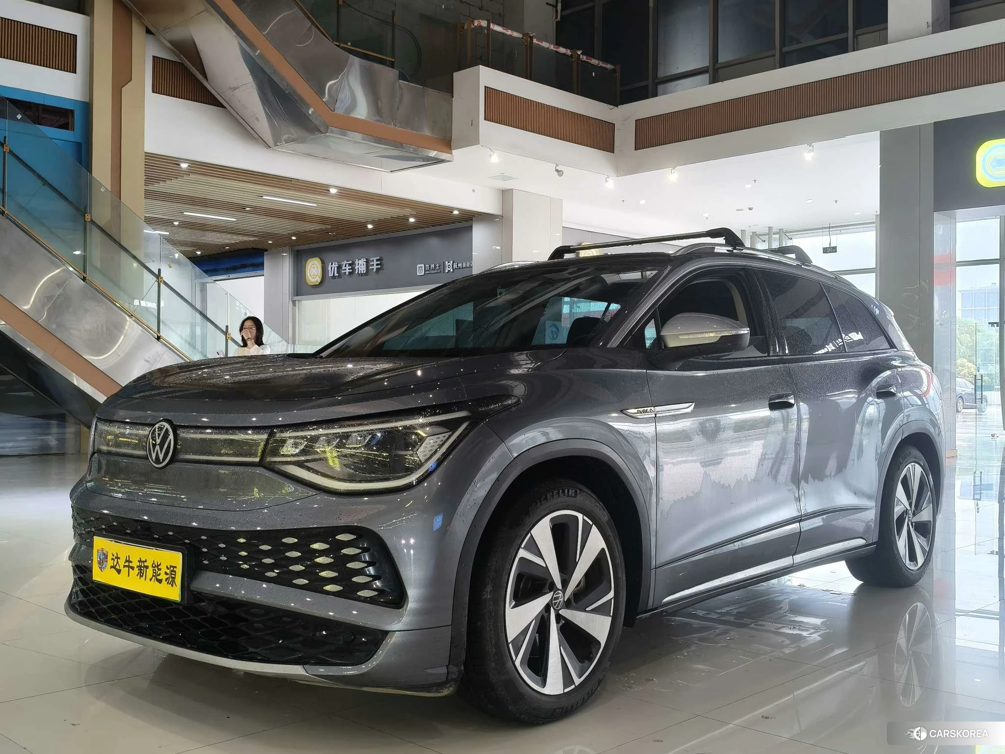 Volkswagen ID.6 X id 4467440 из Китая 8
