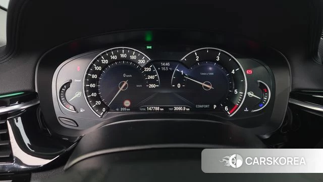 BMW 5 Series (G30) id 3873952 из Кореи 18