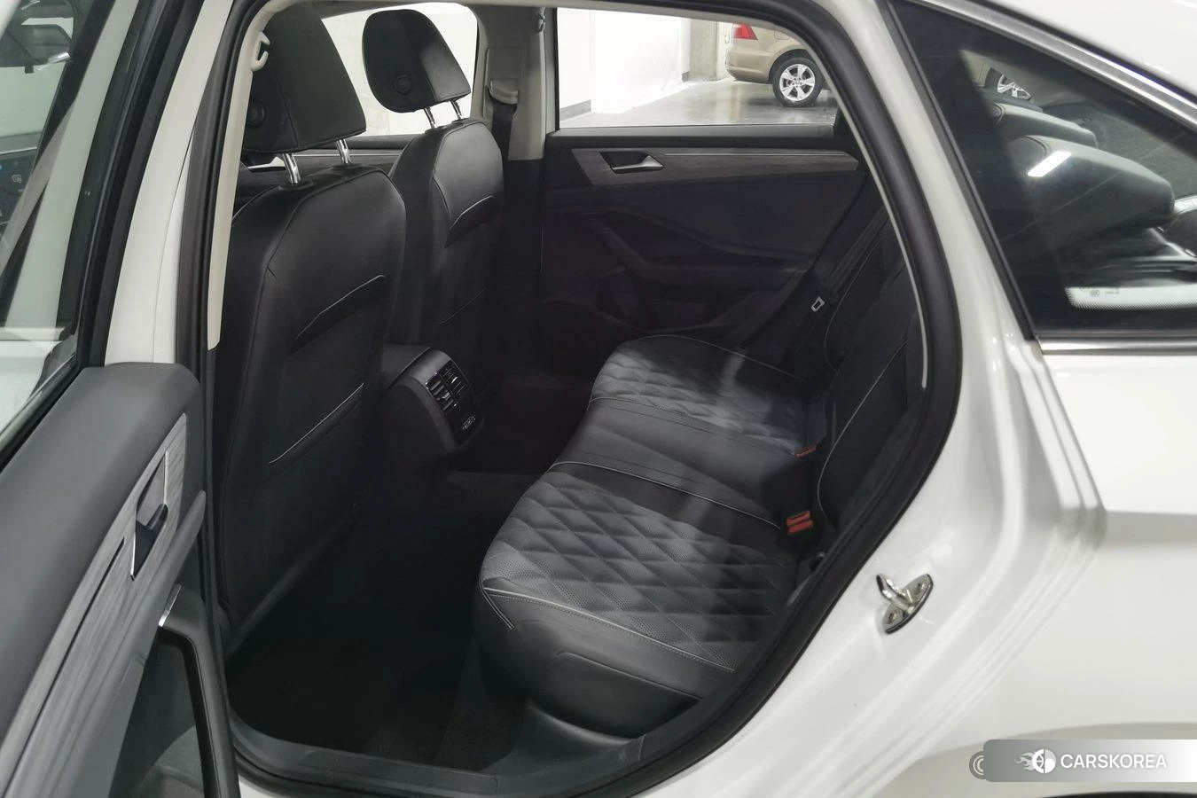 Volkswagen Sagitar id 4473896 из Китая 22