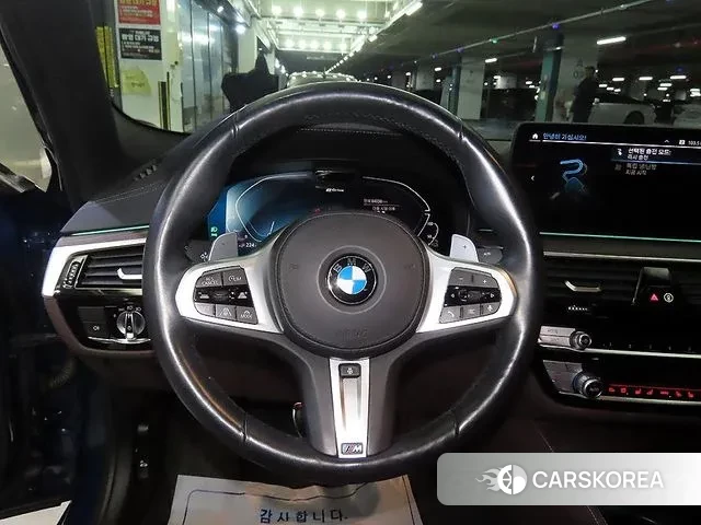 BMW 5 Series (G30) id 3384961 из Кореи 18