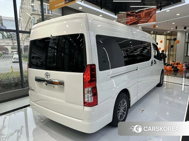 Toyota Hiace id 4258448 из Китая 11