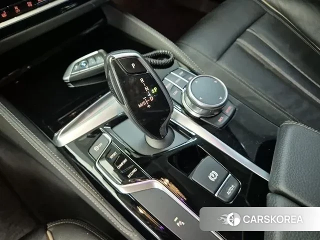 BMW 5 Series (G30) id 3055767 из Кореи 16