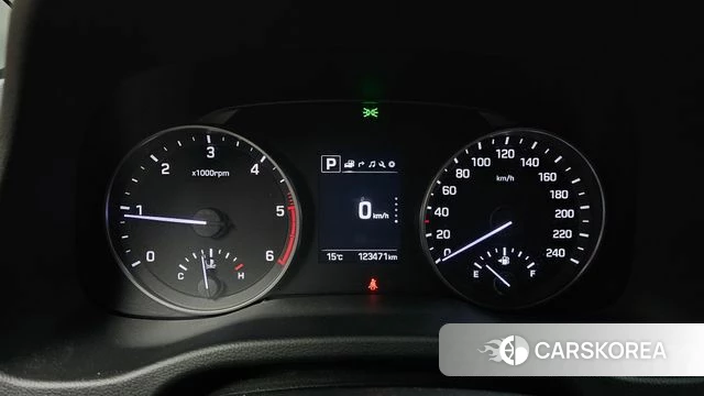 Hyundai Avante AD id 3829298 из Кореи 18