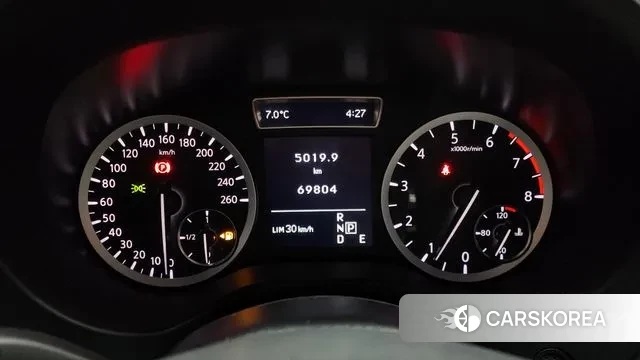 Infiniti Q30 id 3578737 из Кореи 18