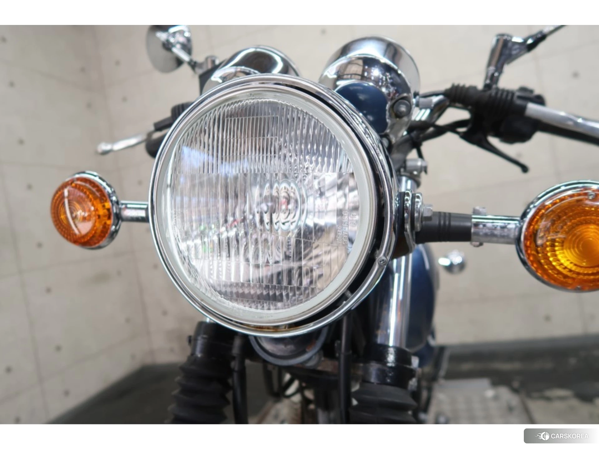 Yamaha SR 400 id 3946388 из Японии 29