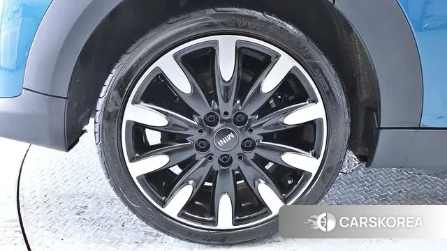 Mini Cooper S id 3741091 из Кореи 18