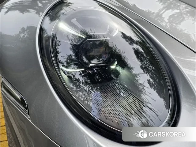 Porsche 911(992) id 3599964 из Кореи 18