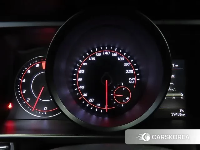 Hyundai Avante (CN7) id 3232580 из Кореи 18