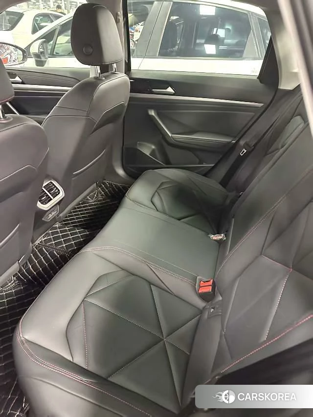 Volkswagen Lavida id 4260285 из Китая 8