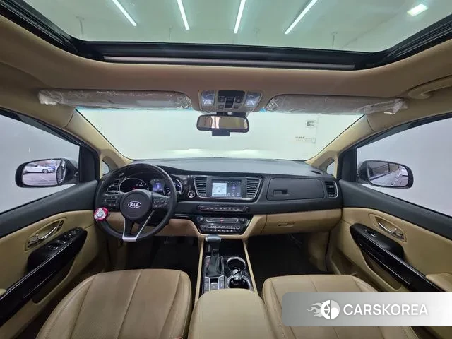 Kia The New Carnival id 3641476 из Кореи 18