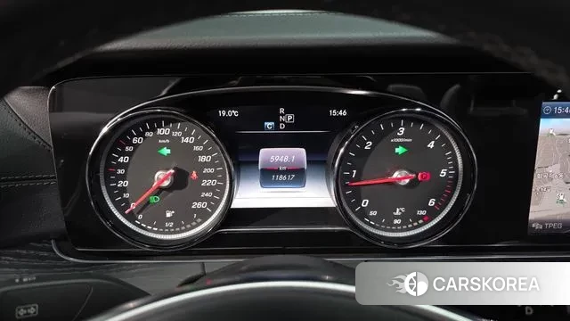 Mercedes-Benz E-Class W213 id 3761086 из Кореи 18