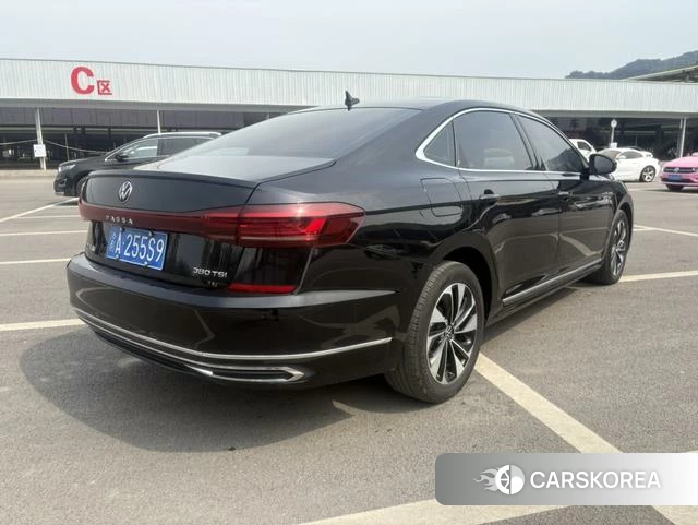 Volkswagen Passat id 4271409 из Китая 12