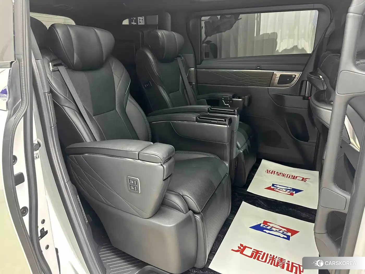 Toyota Elfa id 4649406 из Китая 18