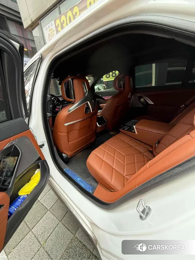 BMW 7 Series (G70) id 3278053 из Кореи 8