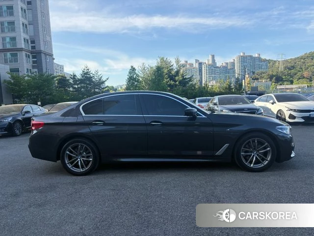 BMW 5 Series (G30) id 4525843 из Кореи 15