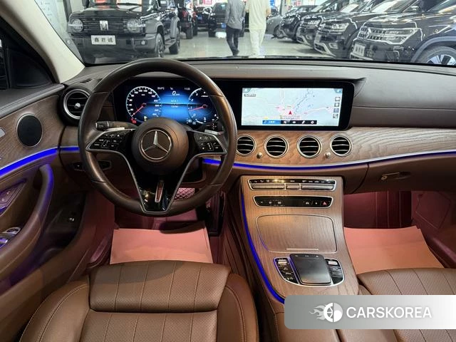 Mercedes-Benz E-class id 4348380 из Китая 9