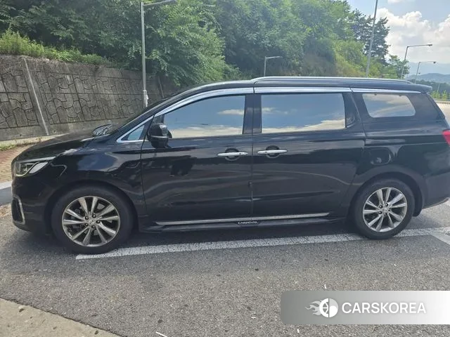 Kia The New Carnival id 3039095 из Кореи 11