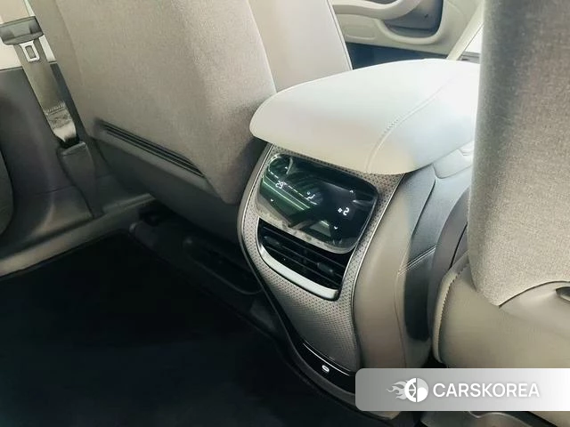 Zhiji Automobile Zhiji LS7 id 4198791 из Китая 20