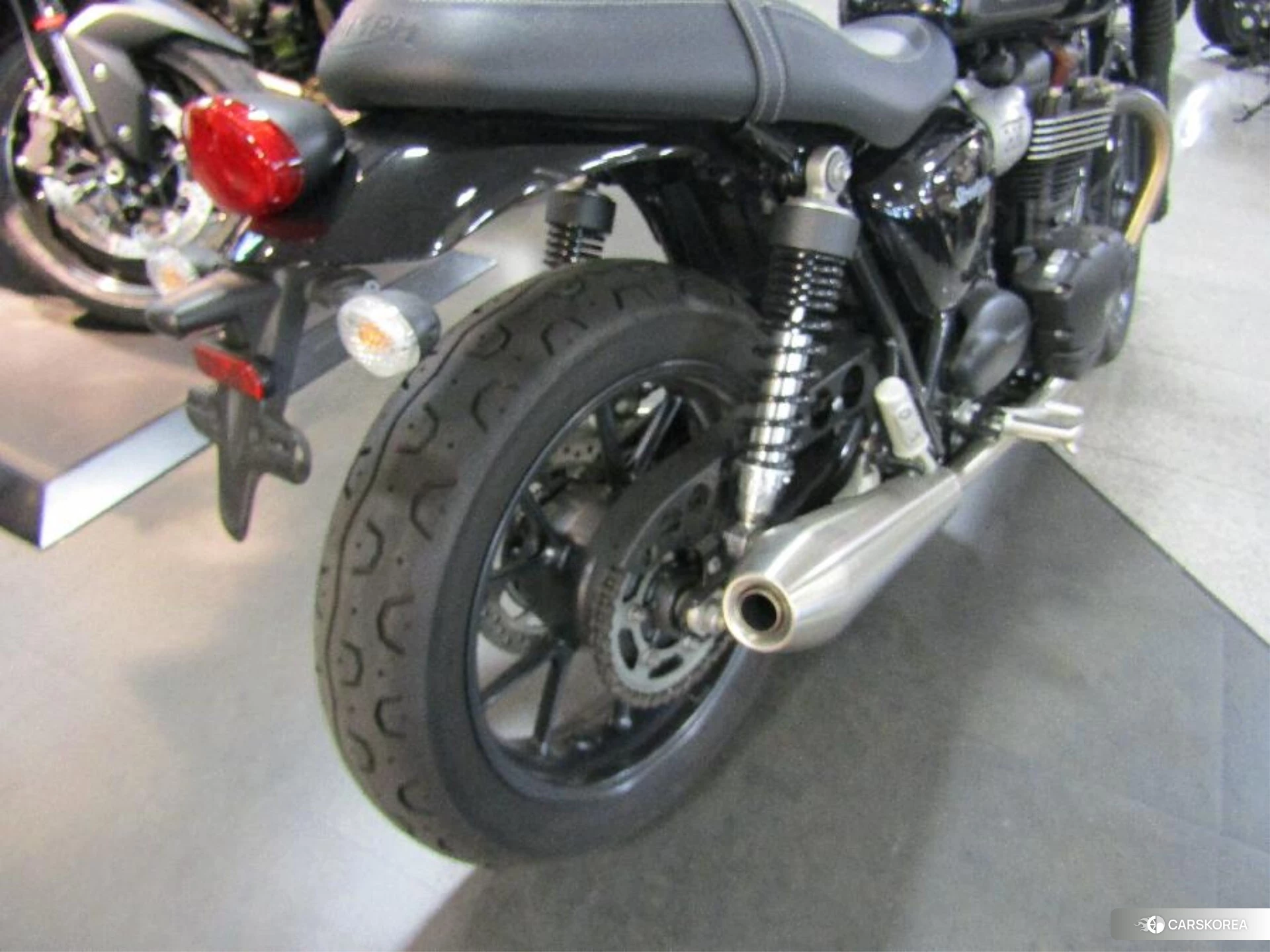 Проданный Triumph STREET TWIN id 4365555 из Японии, фото 8