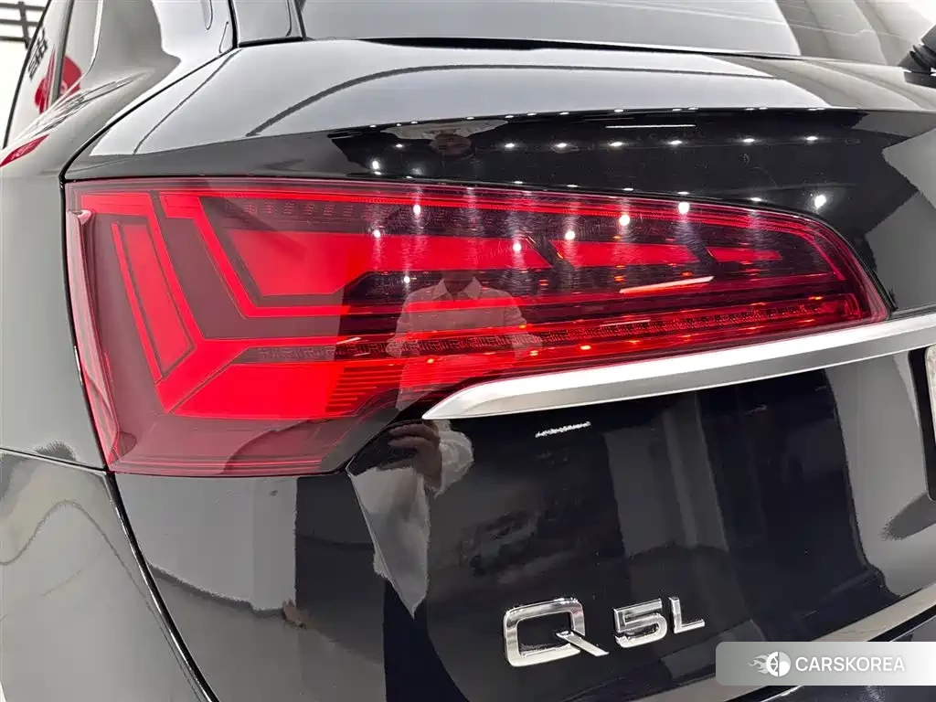Audi Q5L id 4577416 из Китая 31