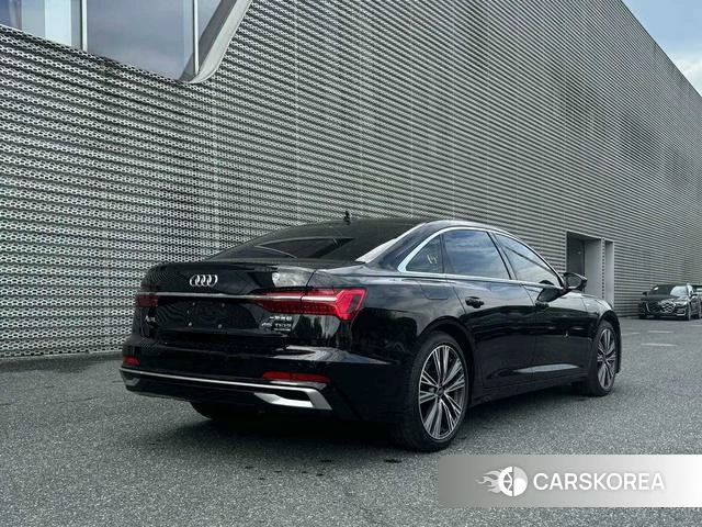 Audi A6L id 4353076 из Китая 14