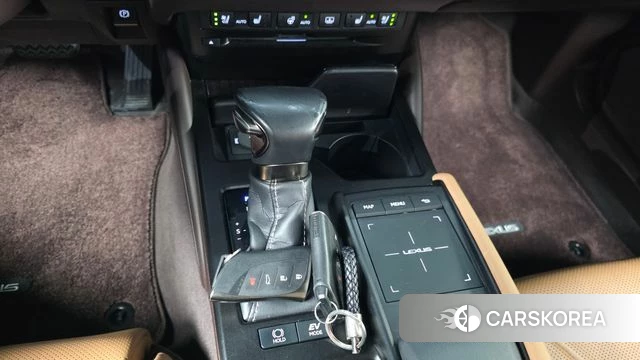 Lexus ES300h 7th generation id 4849971 из Кореи 34