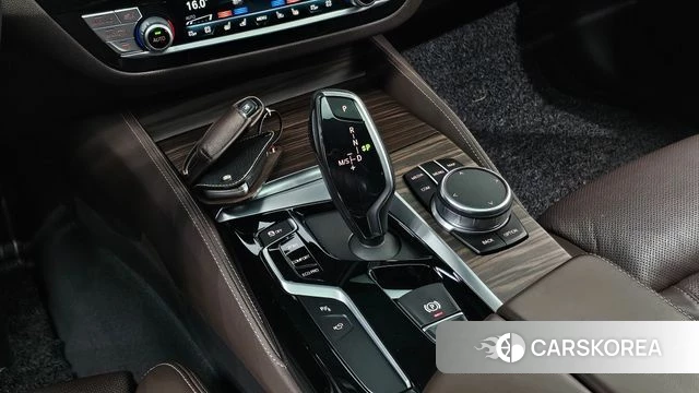 BMW 5 Series (G30) id 3916582 из Кореи 18