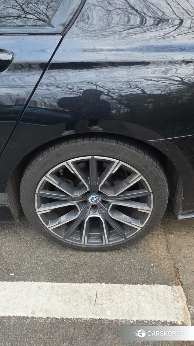 BMW 7 Series (G11) id 3578165 из Кореи 13